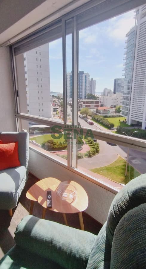 Venta y alquiler de apto en la brava, 1 dormi, baño, vista, piscina, servicios.