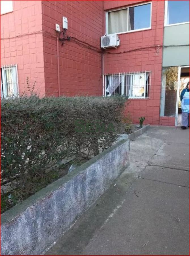 Venta de apartamento en Maldonado centro, 2 dormitorios, baño, buen lugar