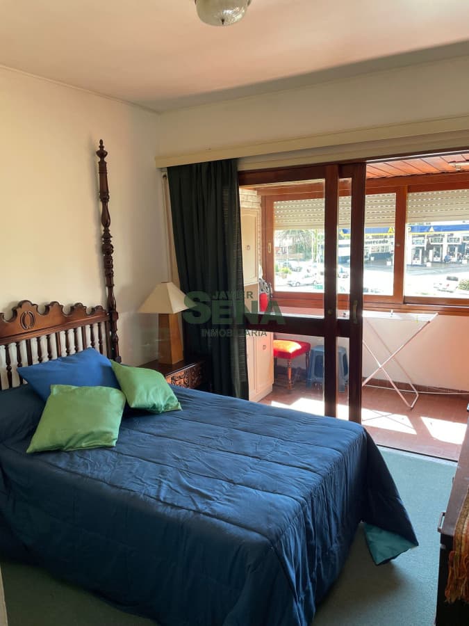 Venta de apartamento en la Brava, 2 dormitorios, baño, balcon, garaje, cerca del mar.