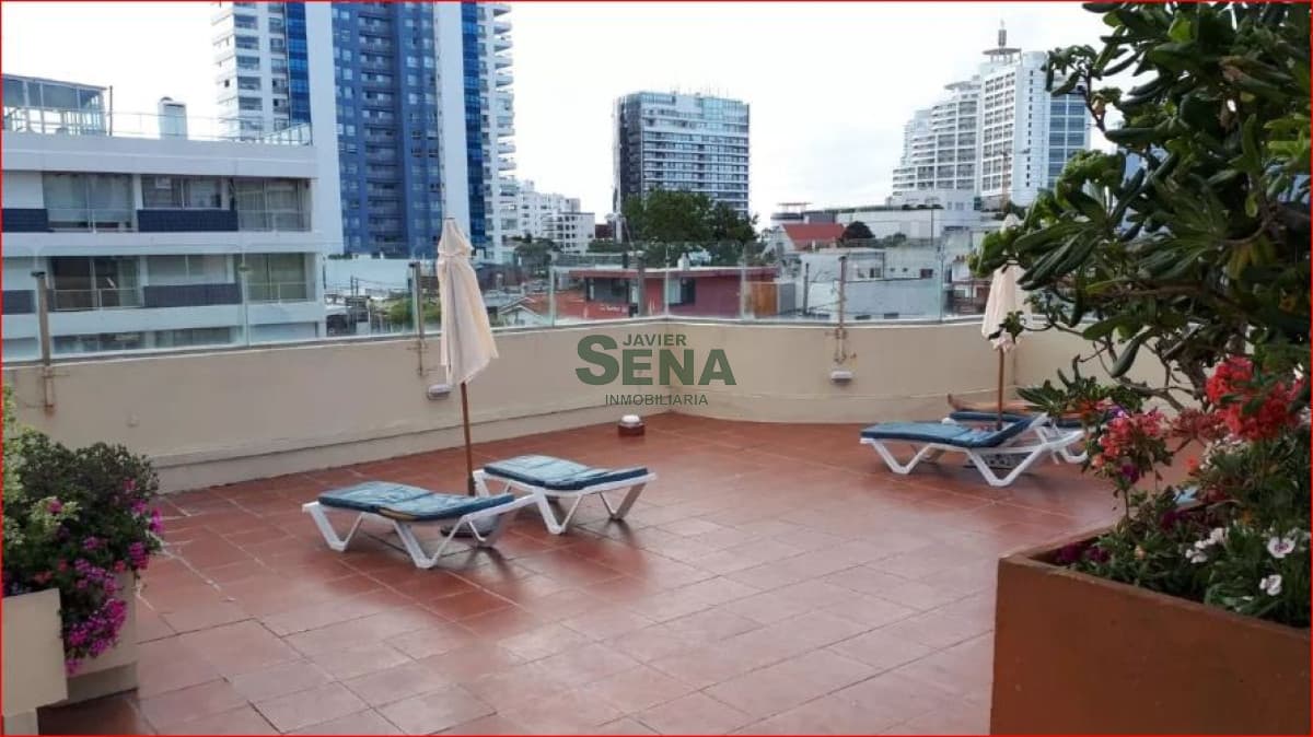 Alquiler y Venta de apartamento en la Brava, 3 dormitorios, 2 baños, con todos los servicios, gran vista Mansa y brava