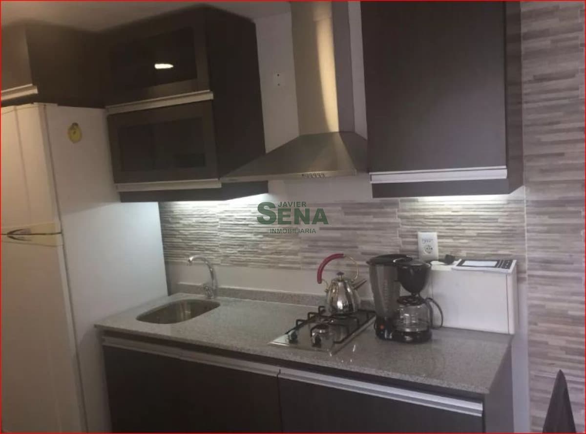 Venta y alquiler de apto en peninsula, 3 dormitorios, 2 baños, cerca de todo.