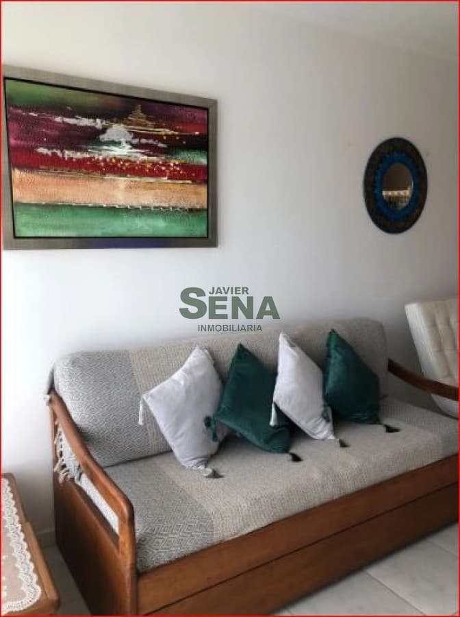 Alquiler de apartamento en la Mansa, 1 dormitorio, baño, frente al mar.