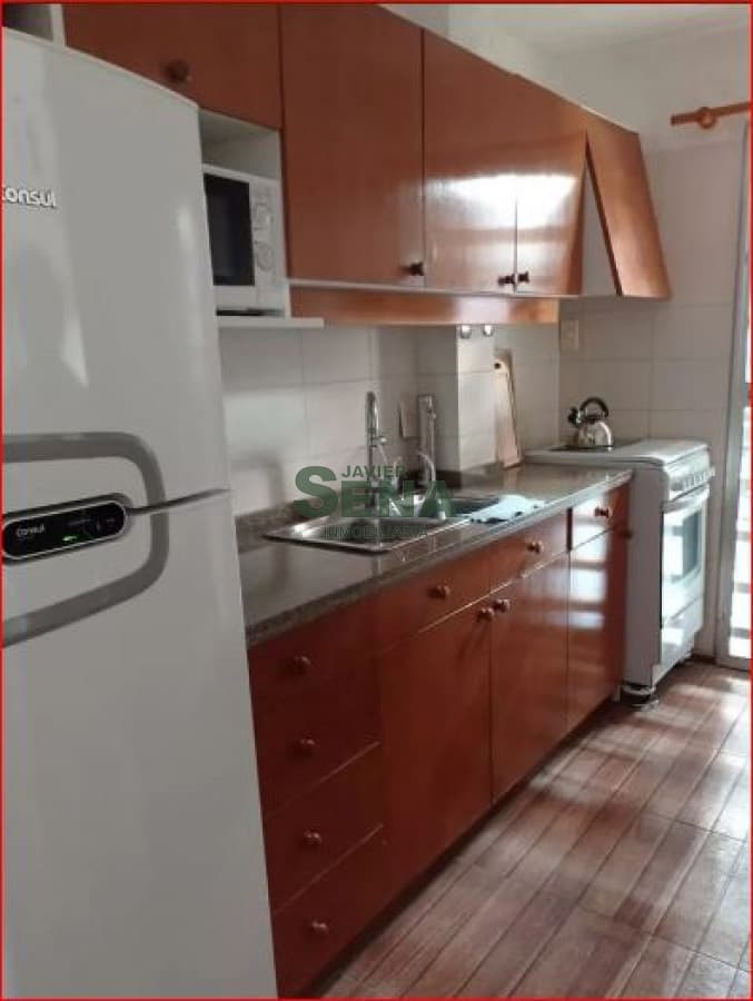 Alquiler de apartamento en la Brava, 1 dormitorio, baño, cerca del mar.