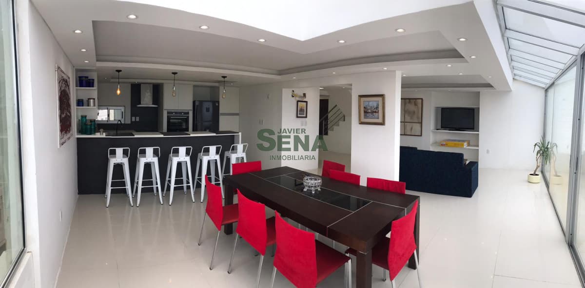 Venta de aparto en la peninsula, 4 dormitorios, 4 baños, escpectacular vista.-