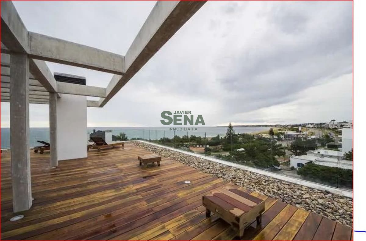 Venta de apartamento en la Mansa, 2 dormitorios, 2 baños, gran vista al mar.