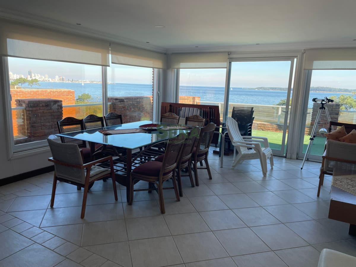Venta apartamento en la mansa, duplex en primera linea Mansa 4 dorm y 4 baños.
