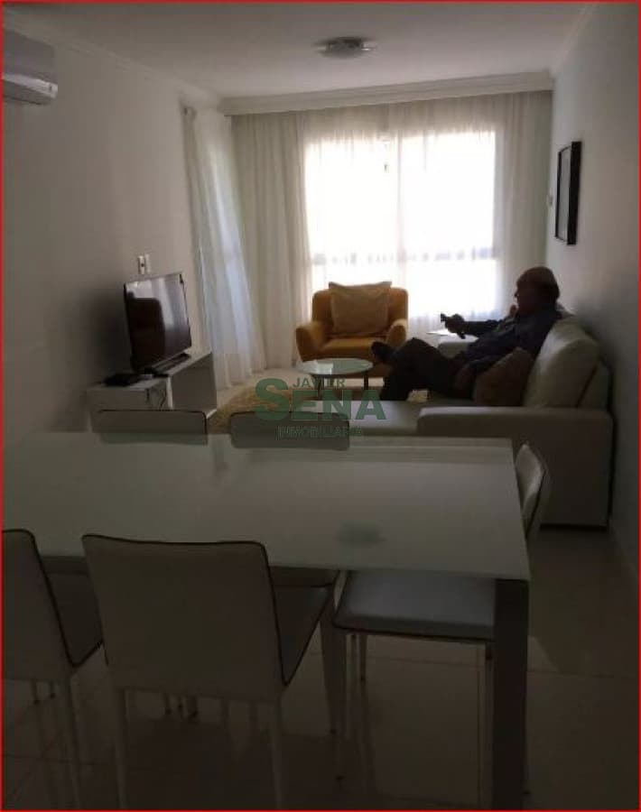 Apartamento ID.167573 - Alquiler de apartamento en la Mansa, 1 dormitorio, baño, piscina, buena vista.