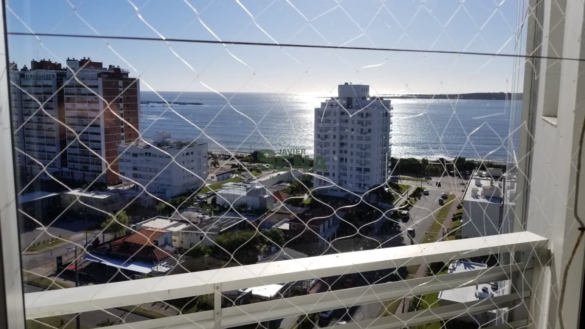 Venta de apartamento en la Mansa, 2 dormitorios, 2 baños, gran vista.