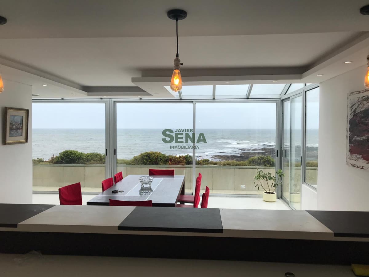 Venta de aparto en la peninsula, 4 dormitorios, 4 baños, escpectacular vista.-