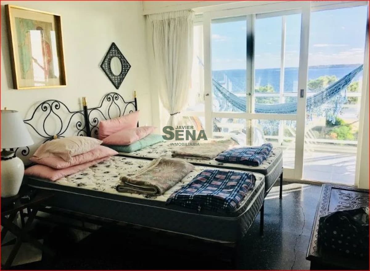 Alquiler de apartamento en la mansa, 2 dormitorios, baño, linda vista.