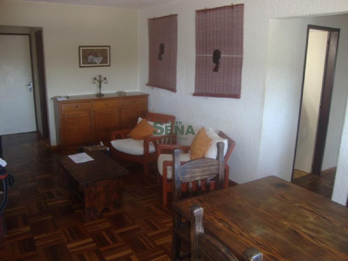 Venta de apartamento en Maldonado, 3 dormitorios, baño, ideal para vivir todo el año, se permuta.