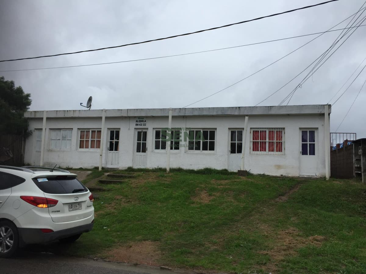 Alquiler en Maldonado, La Candelaria, 1 dormitorio, baño, patio con Parrilla.-