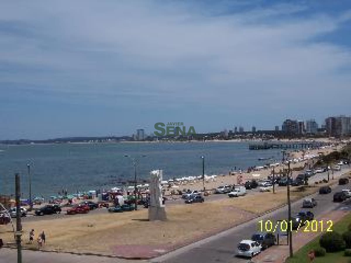 Alquiler de apartamento en la Mansa, 2 dormitorios, 2 baños a nuevo y vista