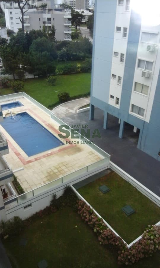 Venta y Alquiler en la Mansa, Monoambiente con servicios, pileta, parrilla.