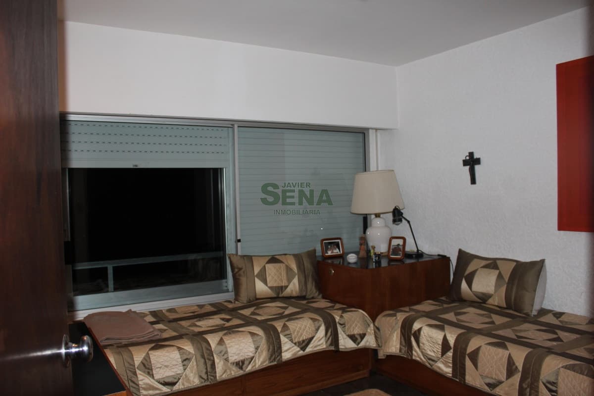 Alquiler de apartamento en la Brava, espectacular Apartamento de 1 dormitorio, terraza, pileta.