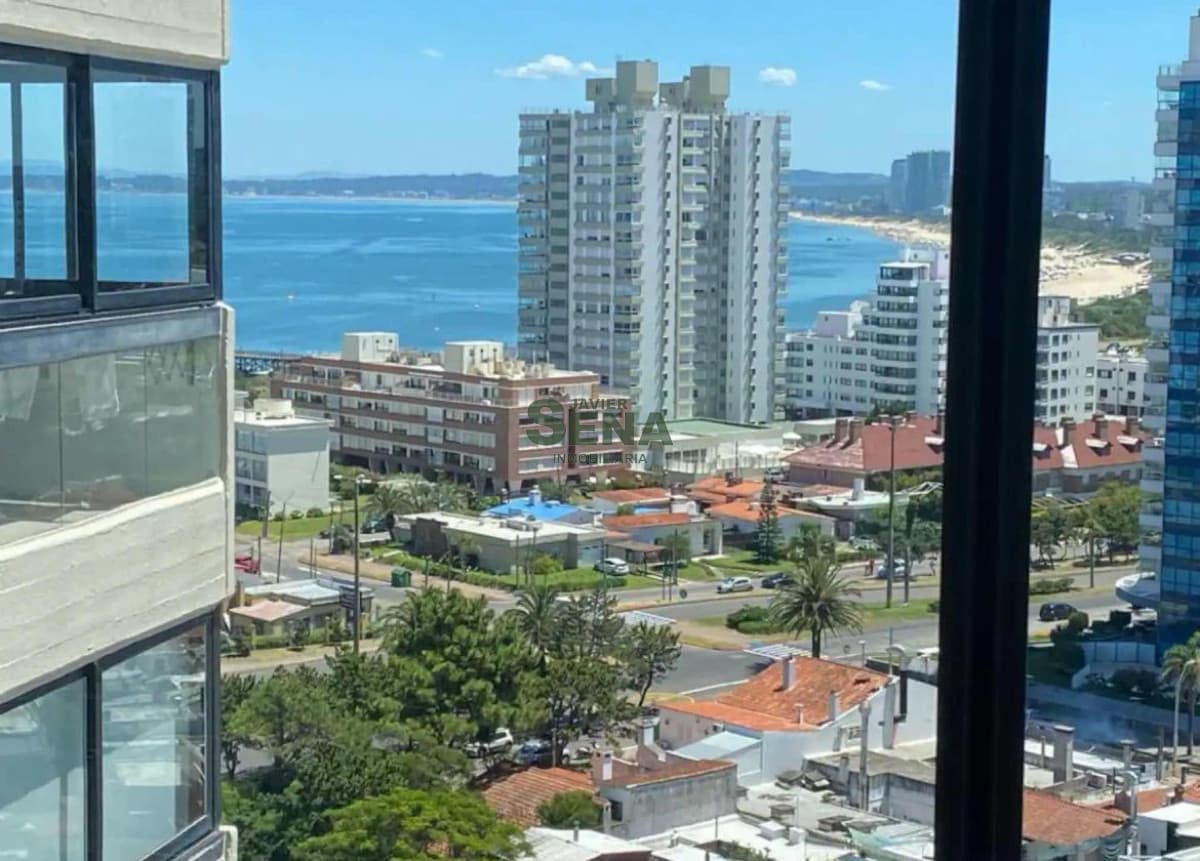 Alquiler apto en Brava, con 3 dormi, 2 baños, gran vista y terraza al mar