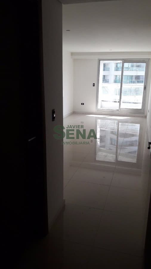 Venta y alquiler de apartamento en la Brava, 1 dormitorios, 1 baños, gran vista con servicios