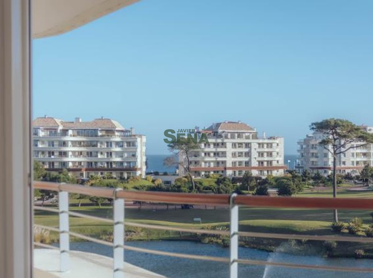 venta de apartamento en complejo Veramansa combinación natural de campo, bosque y mar en un area exclusiva de Punta del Este con todas las amenities