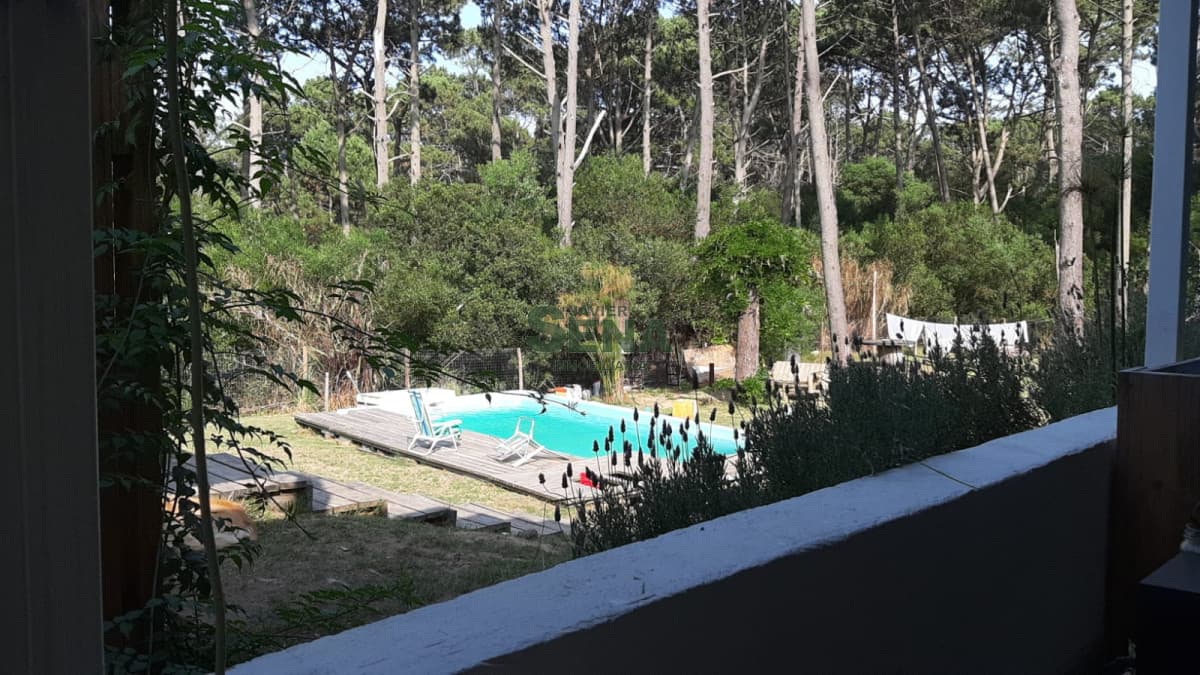 Alquiler de casa en club del Lago, 3 dormitorios, baño, piscina, gran lugar.