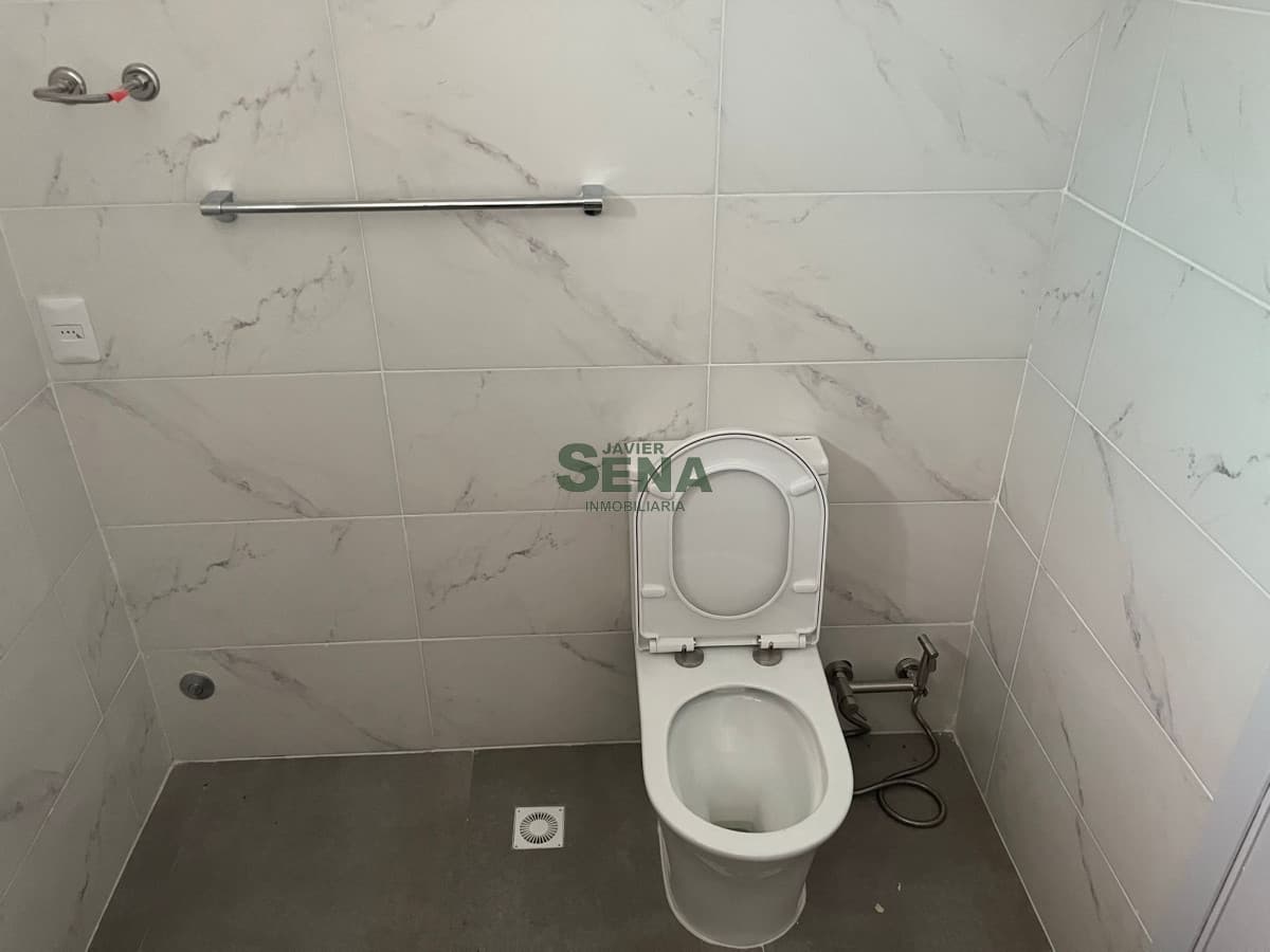Venta de casa ph de 2 dorm, 2 baño, construcción nueva en lido lugar.