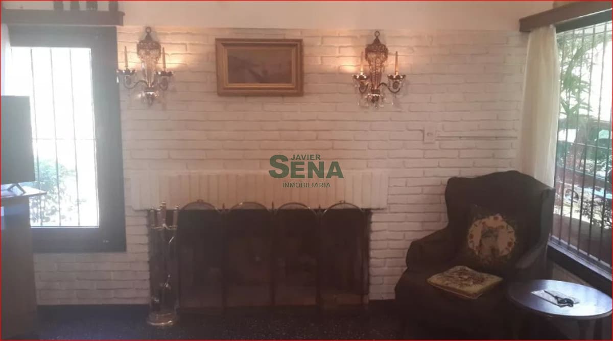 Casa ID.167522 - Alquiler de casa en la Mansa, 2 dormitorios, baño, lindo Jardin.-