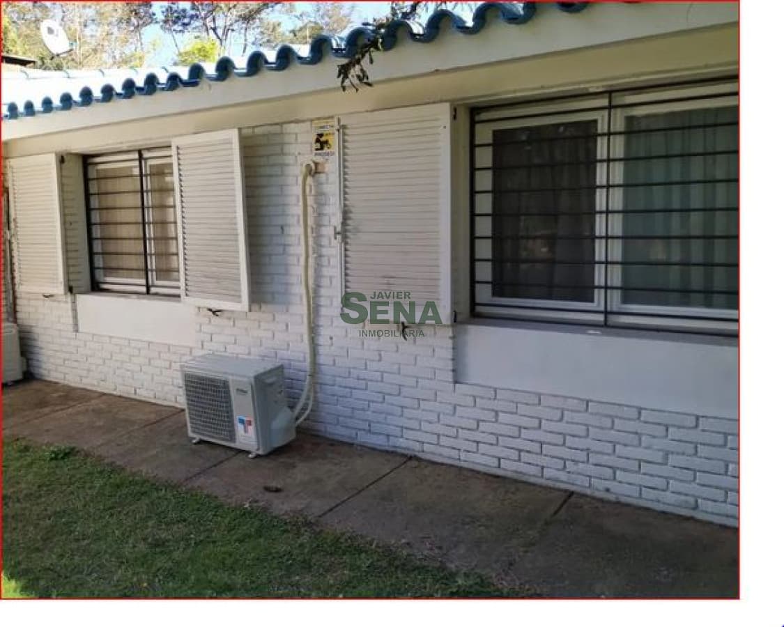 Venta y alquiler en Lugano, 5 dormitorios, 4 baños, piscina climatizada.