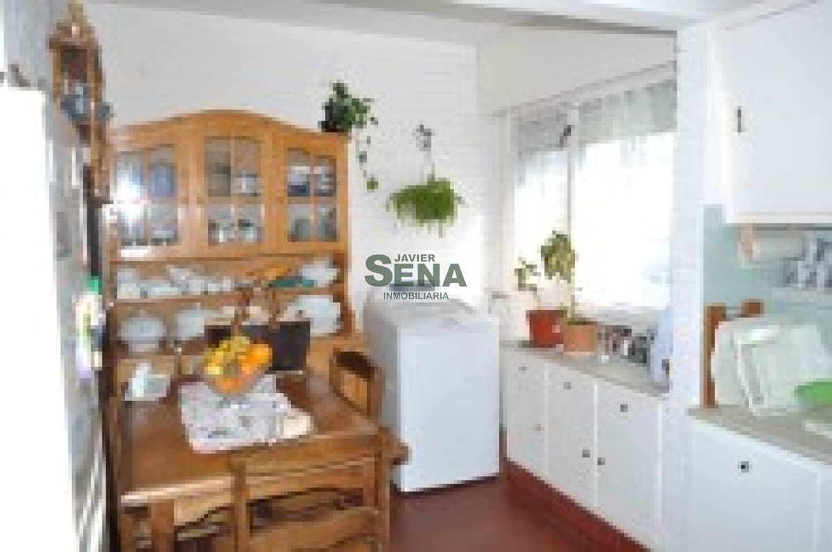 Alquiler de casa frente al Mar, brava, 3 dormitorios, 2 baños, linda zona.