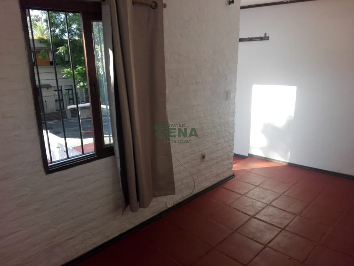 Venta de casa en Pocitos, P.H. 1 dormitorio, baño, lindo lugar.