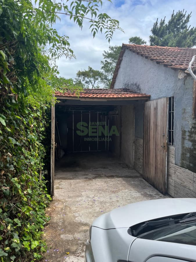 Casa en venta Jardines de córdoba, 4 dormitorios en suite, parrillero y garaje.