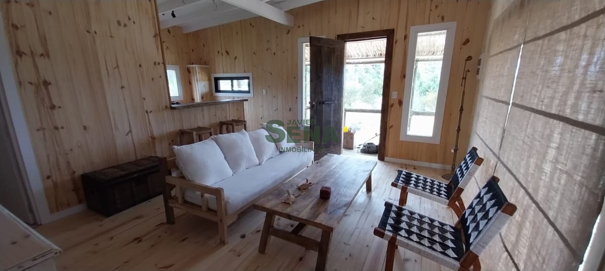 Alquiler de casa en el Tesoro, 2 dormitorios, baño, para veranear.