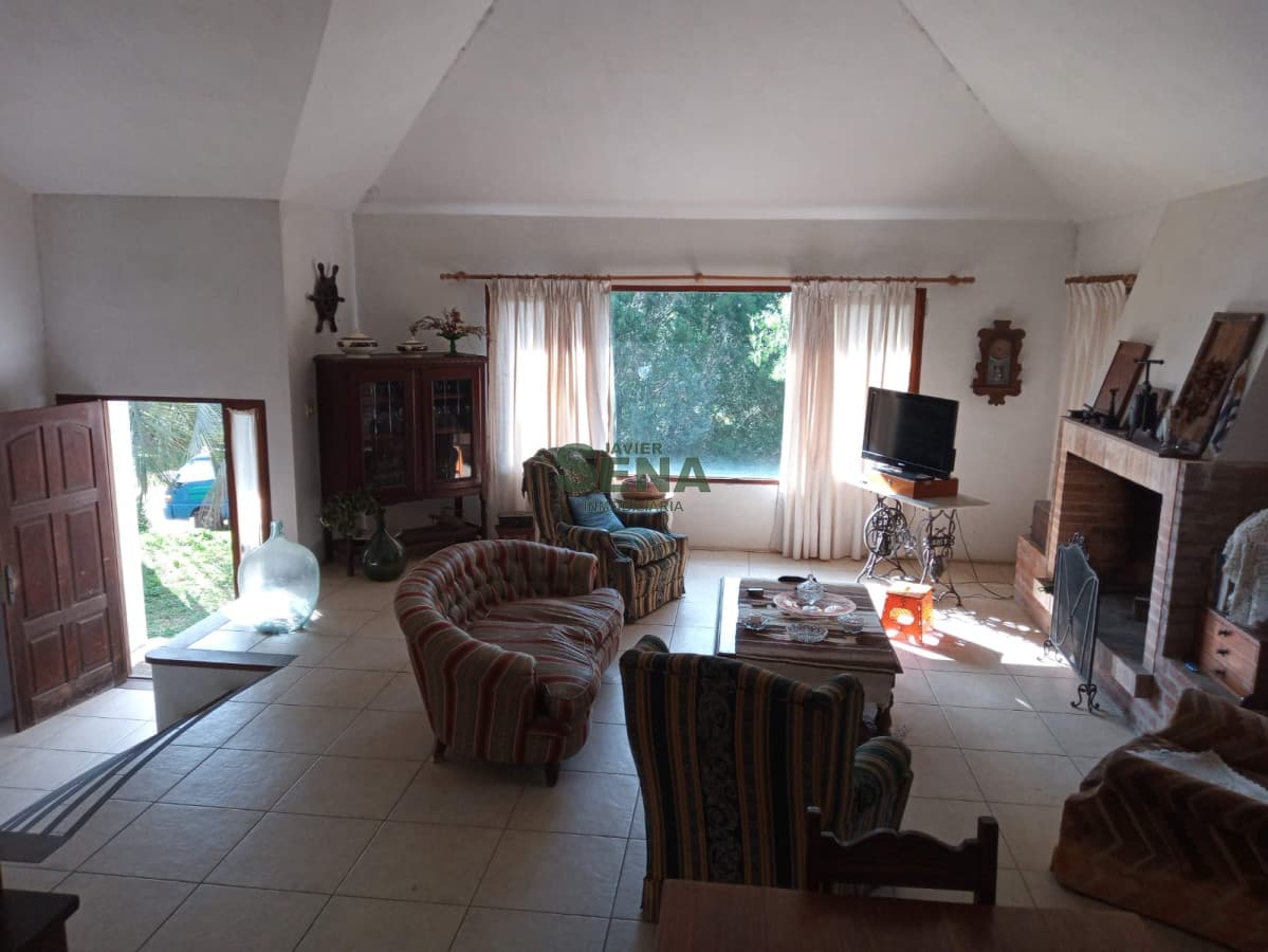 Venta de casa en Rincon del indio, 3 dormitorios, 3 baños, vivir todo el año.