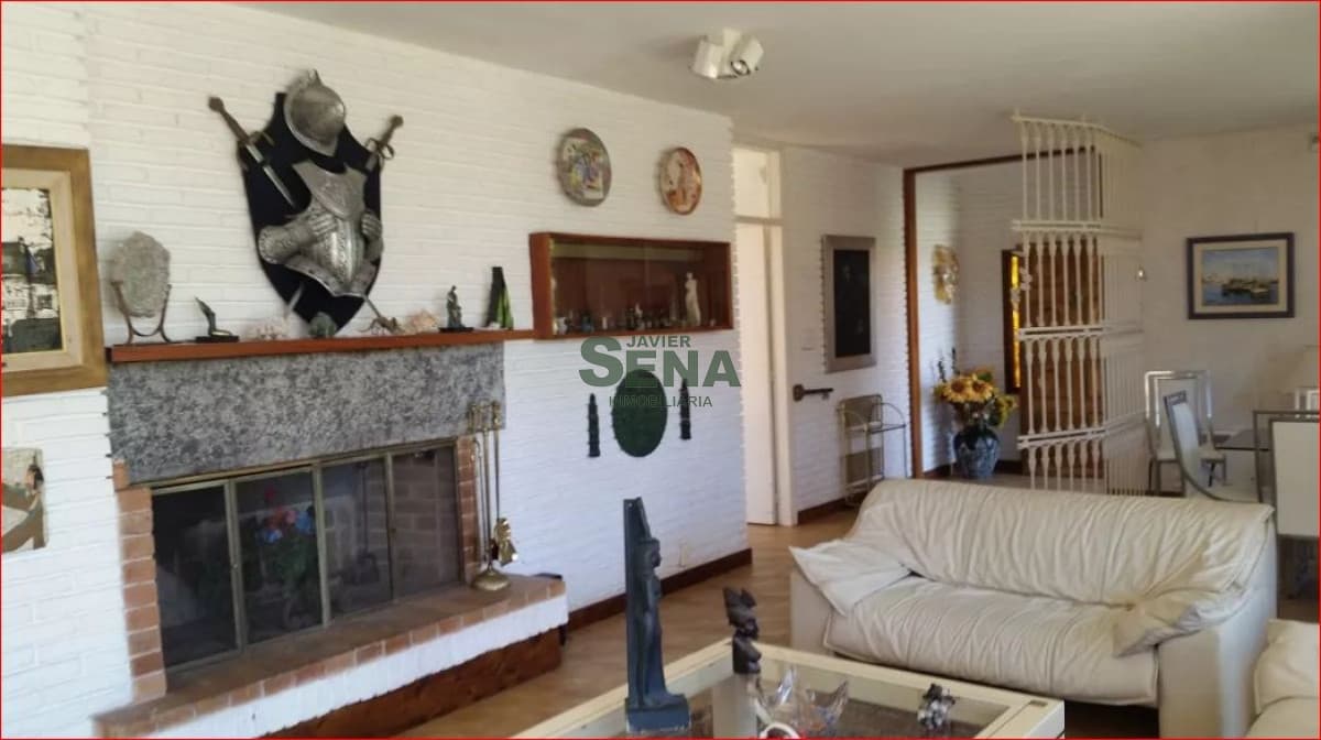 Alquiler de casa en la mansa, 5 dormitorios, 5 baños, gran parque y piscina.