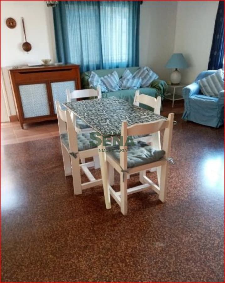 Alquiler de casa en la Mansa, 3 dormitorios, 3 baños, cerca del mar.