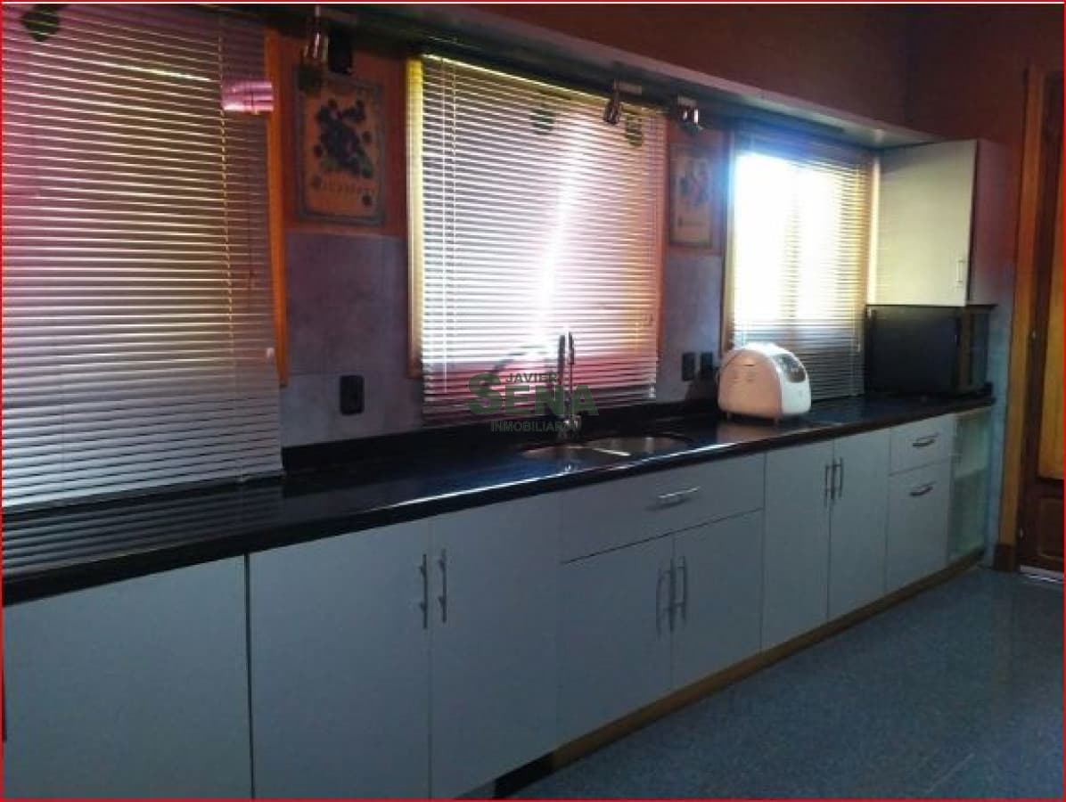 Venta de casa en Brio. Privado, 5 dormitorios, 3 suite, piscina, casa caseros.