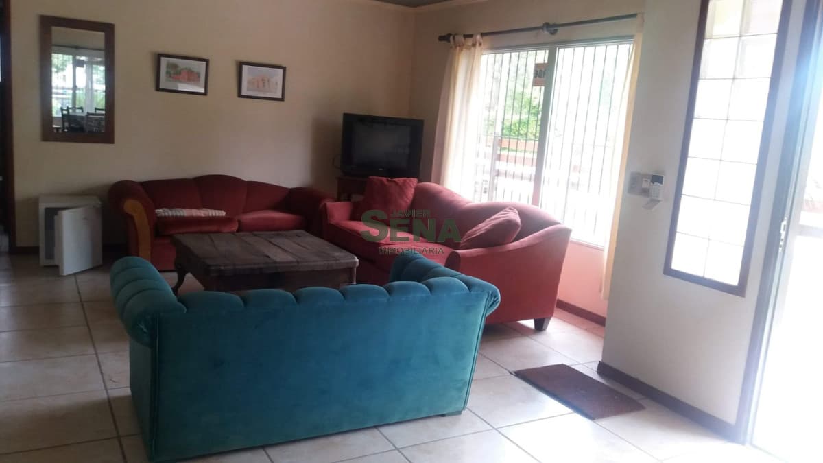 Alquiler casa en la barra, 4 dormitorios, 4 baños, ideal para pasarla bien.