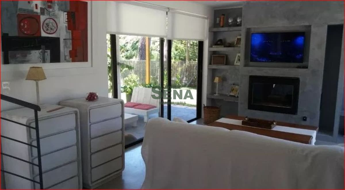 Alquiler de casa en San Rafael, 4 dormitorios, 3 baños, gran lugar.
