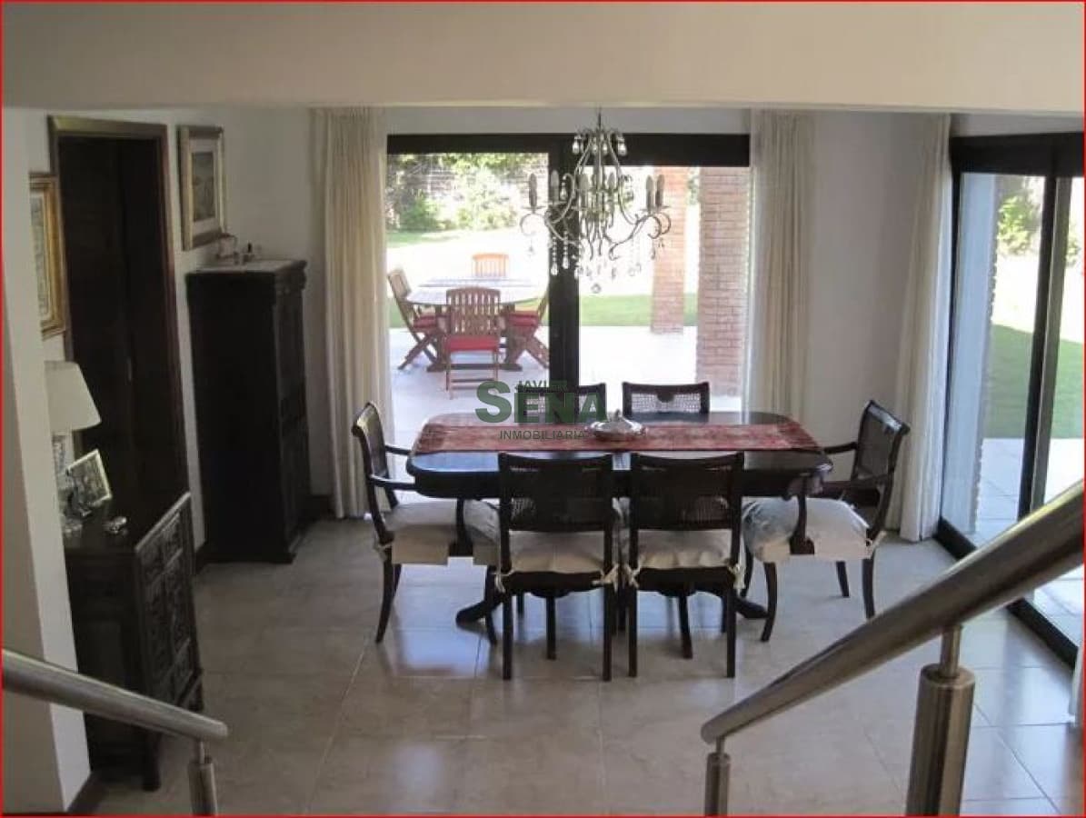 Casa ID.167541 - Alquiler de casa en Rincon del indio, 3 dormitorios, 3 baños, linda propiedad cerca del mar.-