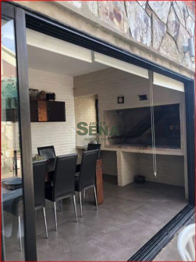 Alquiler de casa en la mansa, 5 dormitorios, 5 baños, piscina, cerca del mar, buena casa.
