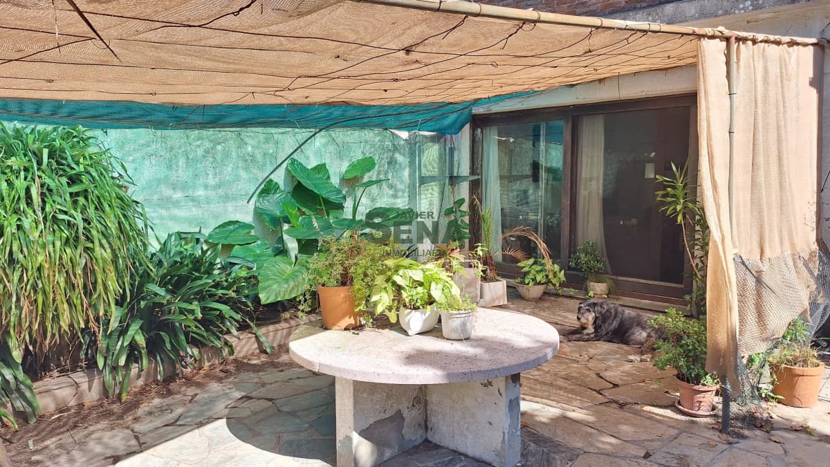 Venta de casa 2 dormitorios, 2 baños,  600m2 de terreno en centro de Maldonado
