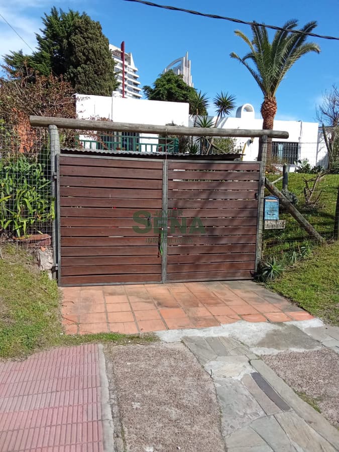 Venta de Casa en Brio Monaco,  3 dormitorios (uno en suite) y 3 baños, con amplio living comedor de 6x4, gran oportunidad en muy buena ubicación