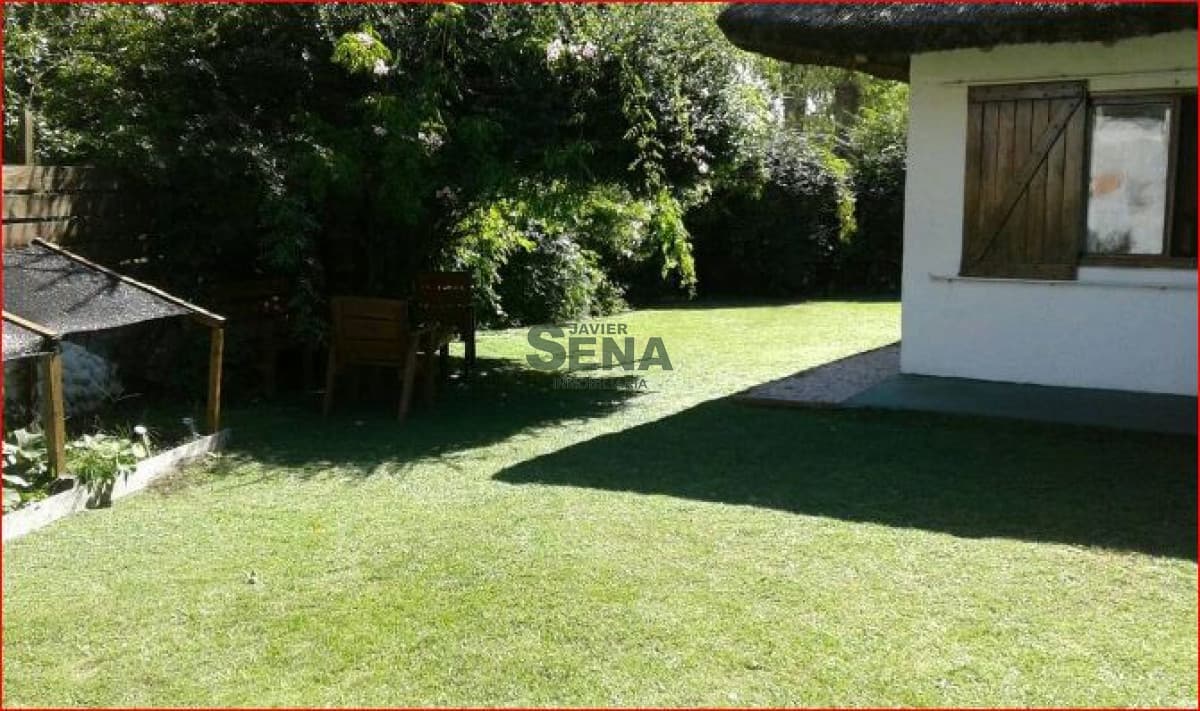 Alquiler de casa en el Tesoro, 3 dormitorios, 2 baños, cerca del mar.