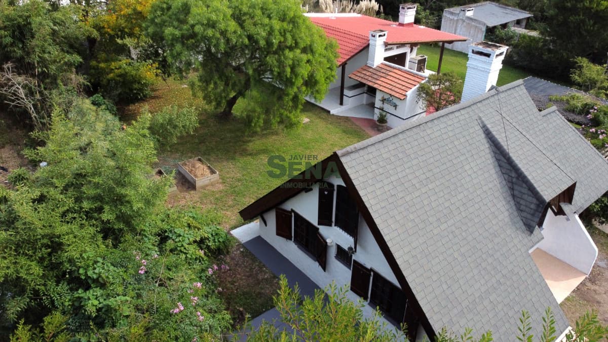 Venta de casa en el Chorro, 3 dormitorios2 baños, precioso lugar.