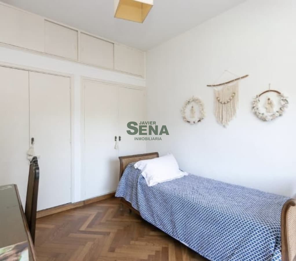Alquiler de casa en Rincon del Indio, 5 dormitorios, 4 baños, piscina, gran chalet, cerca del mar.