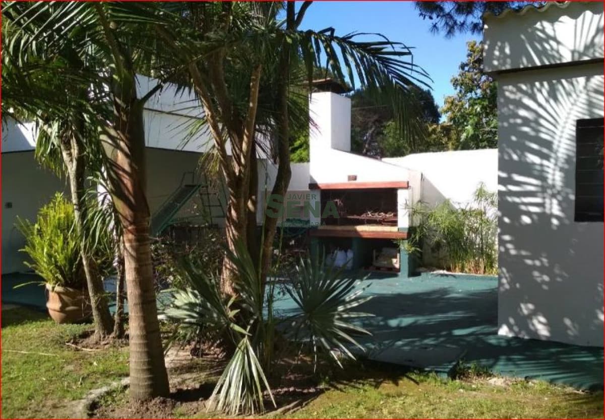 Alquiler de casa en San Rafael, 4 dormitorios, 3 baños, buenaq construccion-