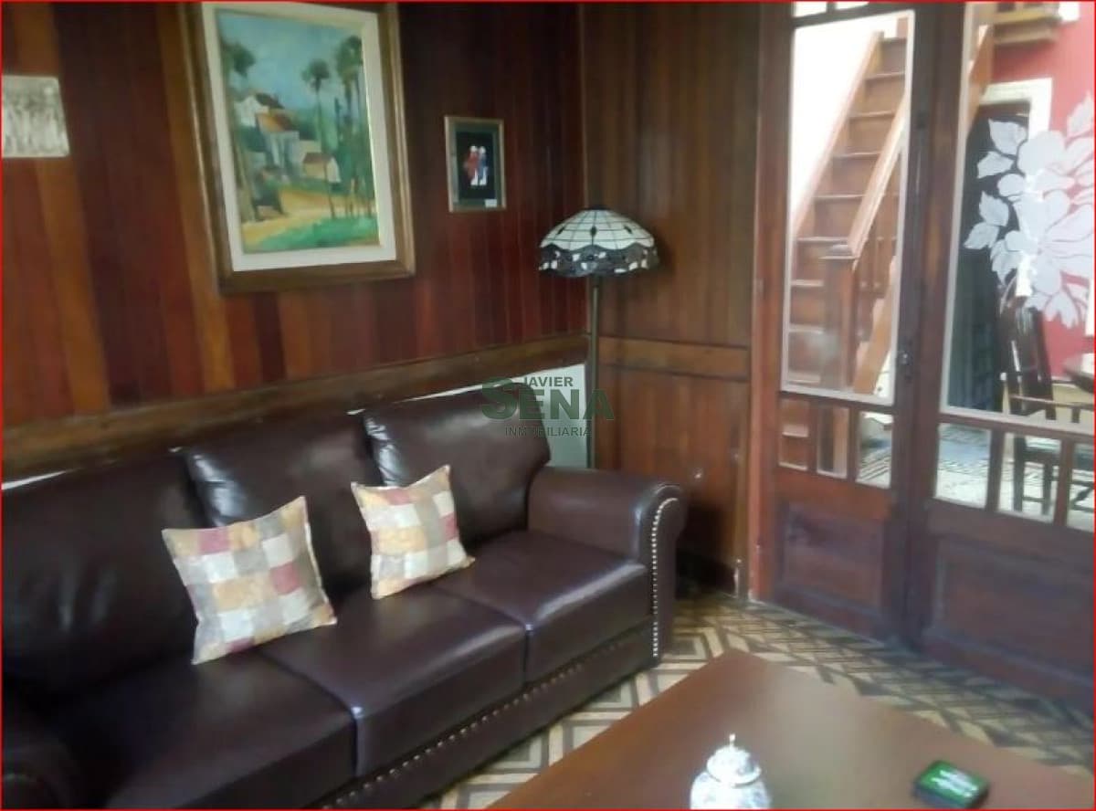 Venta de casa en Pocitos, 3 dormitorios, 2 baños, lindo lugar.