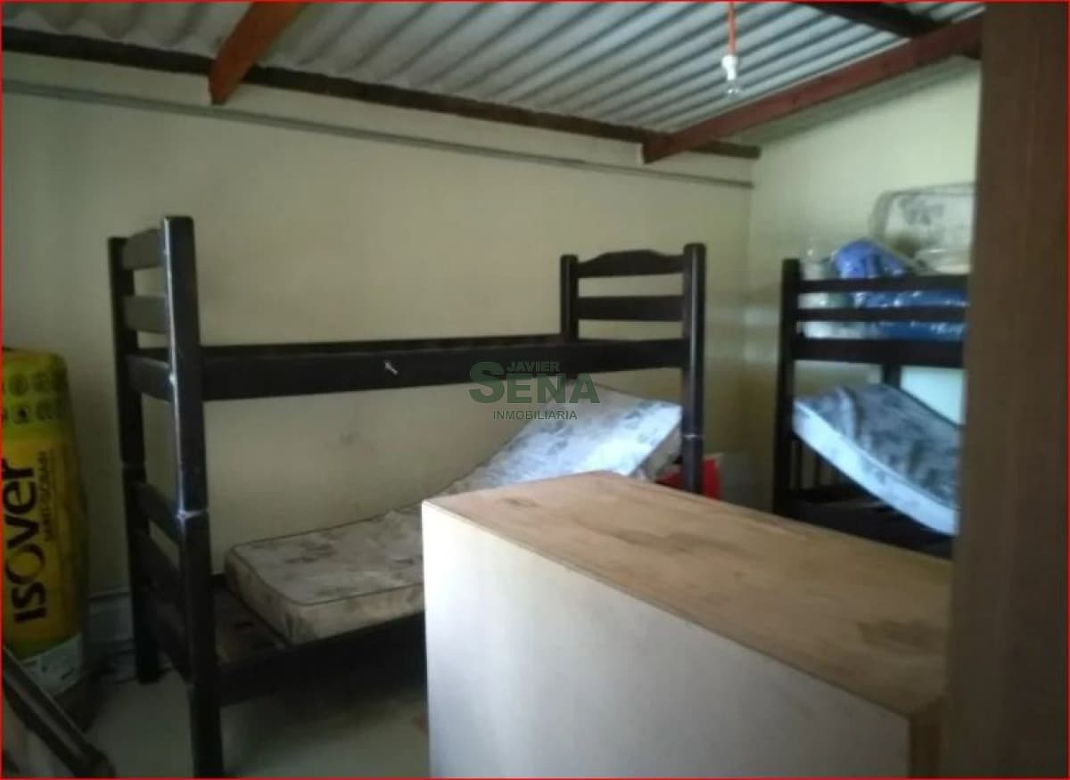 Venta de casa en el Chorro, 2 dormitorios, baño, terreno bien alto.