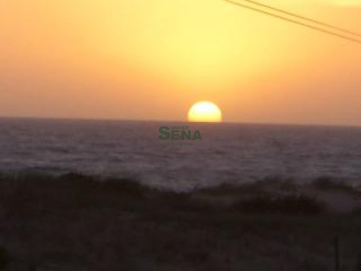 Venta de casa en Portezuelo, 3 dormitorios, 3 baños , a pasos del mar.