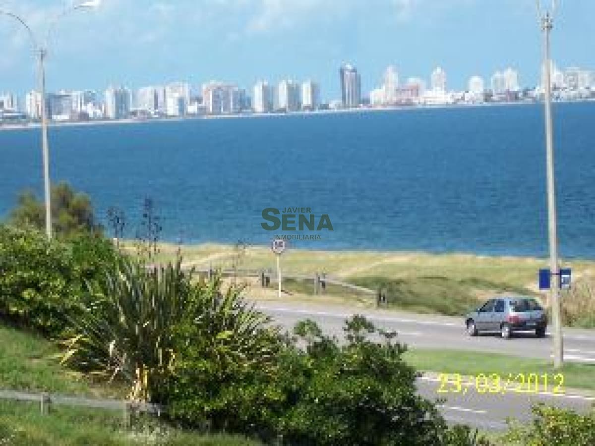 Venta de casa en la Mansa, gran chalet, la mejor vista del Mar, 4 dormitorios en suite, piscina.