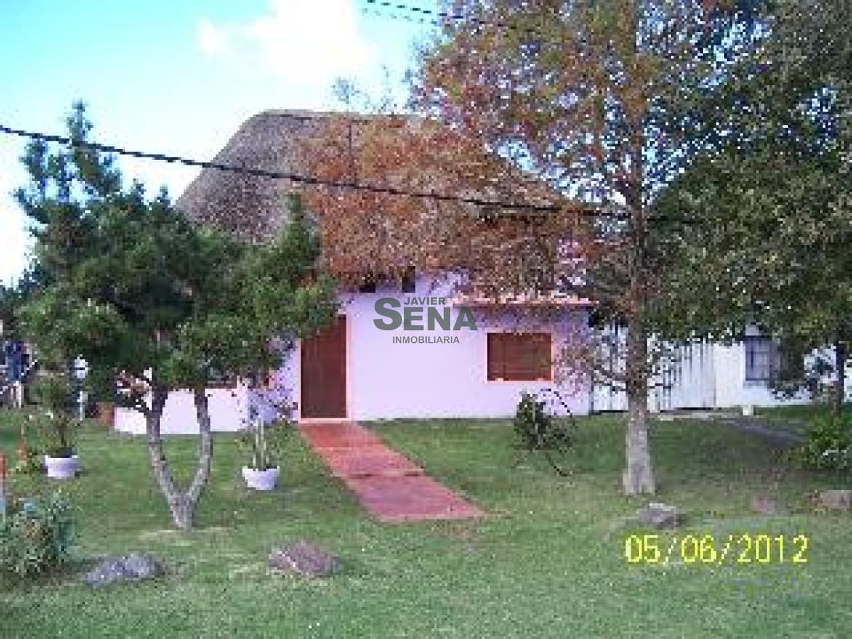 Venta de casa en Lausana, 3 dormitorios, 2 baños,  para vivir todo el año