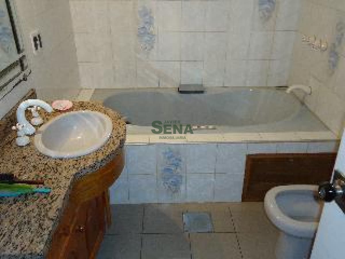 Venta y alquiler de casa Mansa, 3 dormi, 3 baños, 2 cuadras del mar
